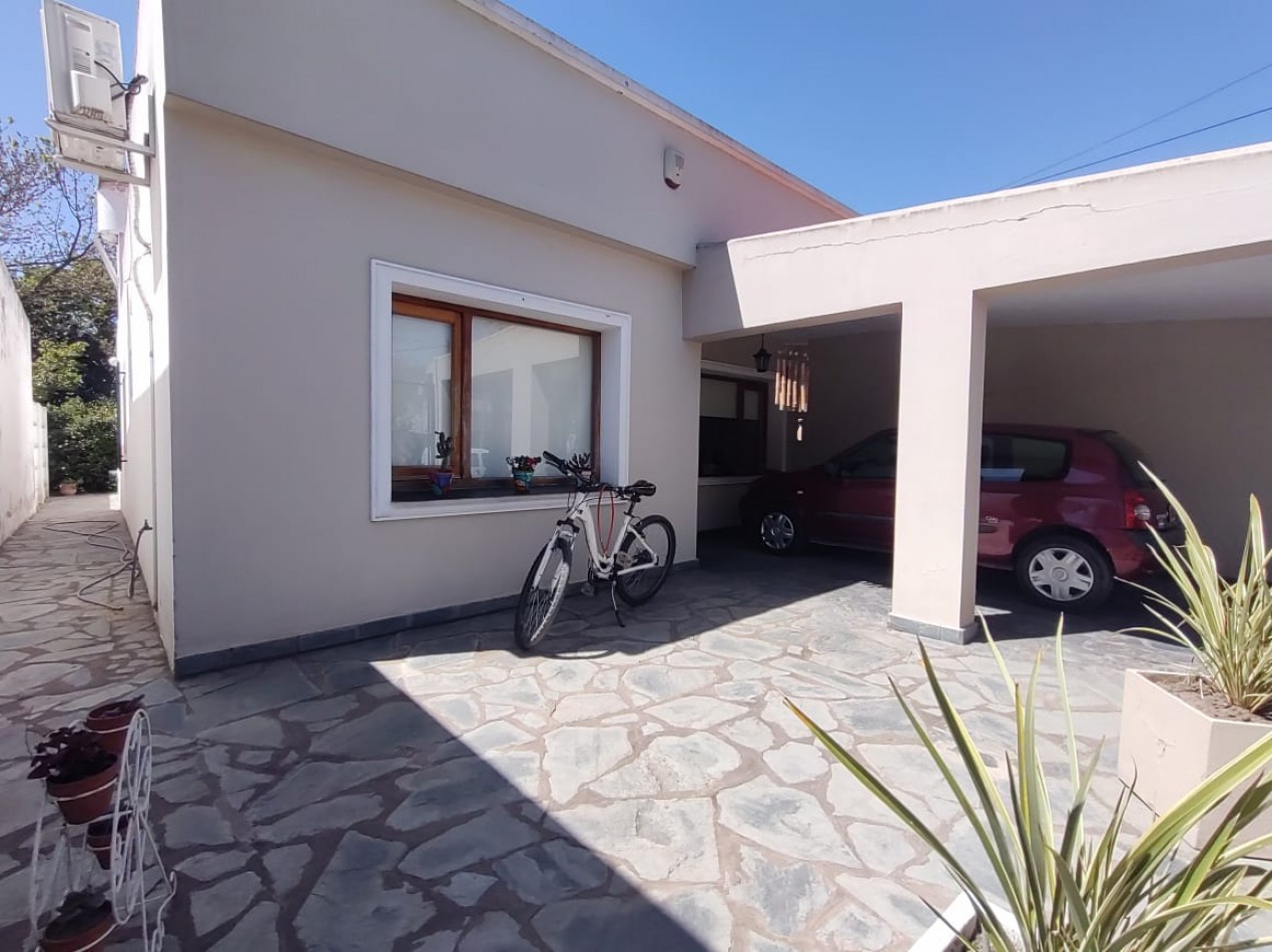 Casa en venta Calle Alberdi Esq. Sarmiento