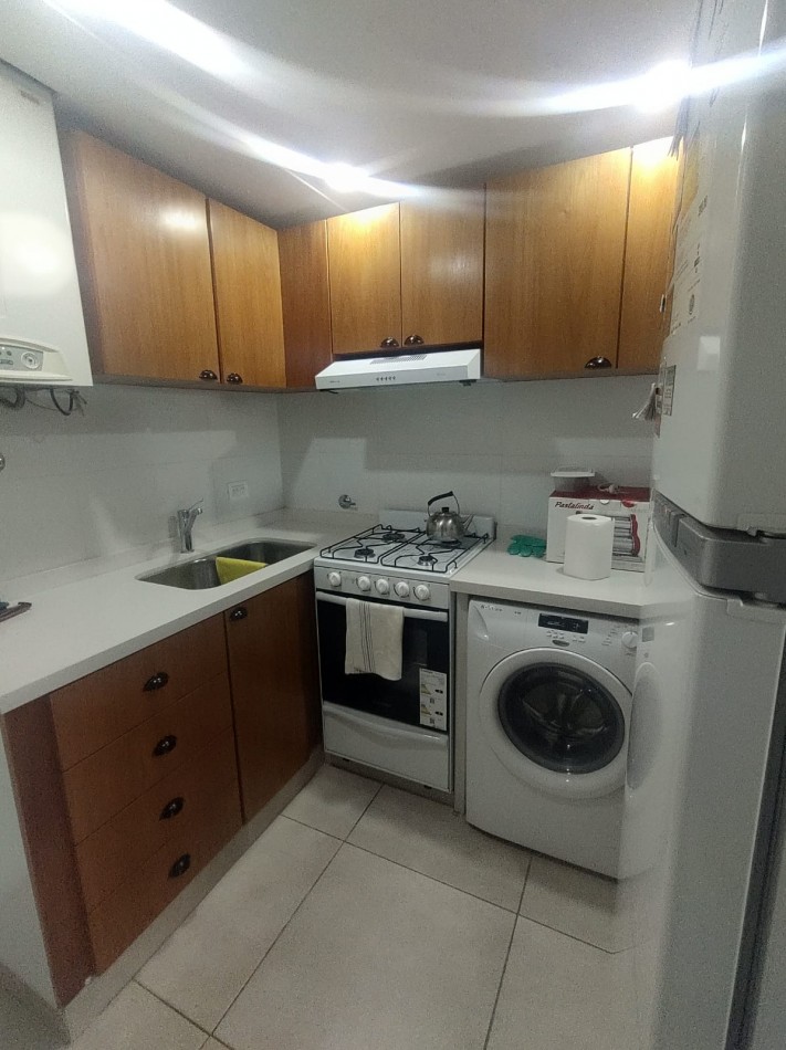 Venta de excelente departamento