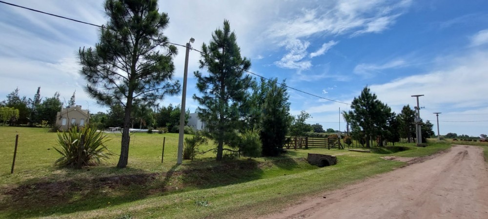Lote en Barrio "Los Aromos"