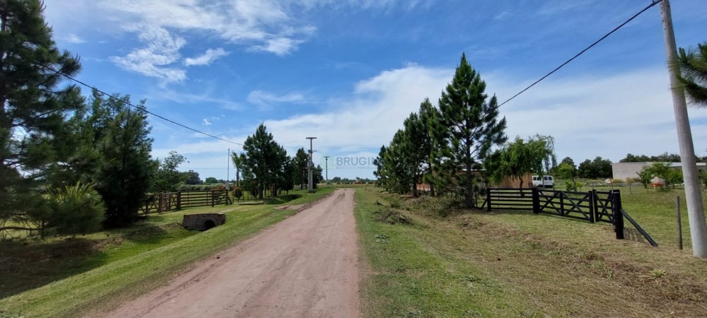 Lote en Barrio "Los Aromos"